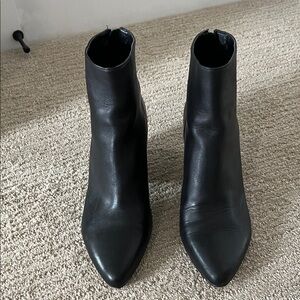 Dolce Vita Sleek Black Ankle Boots